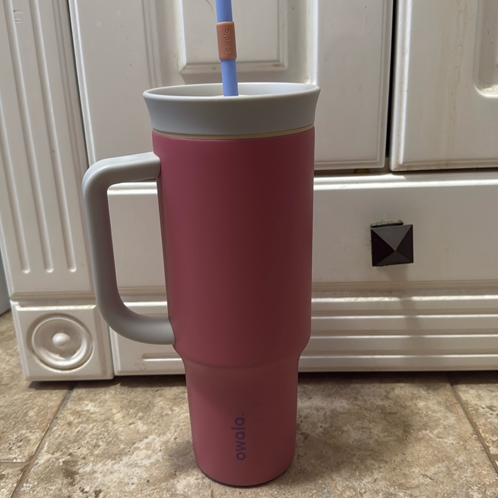 Owala 40 oz Tumbler with Straw - Pink (Used)